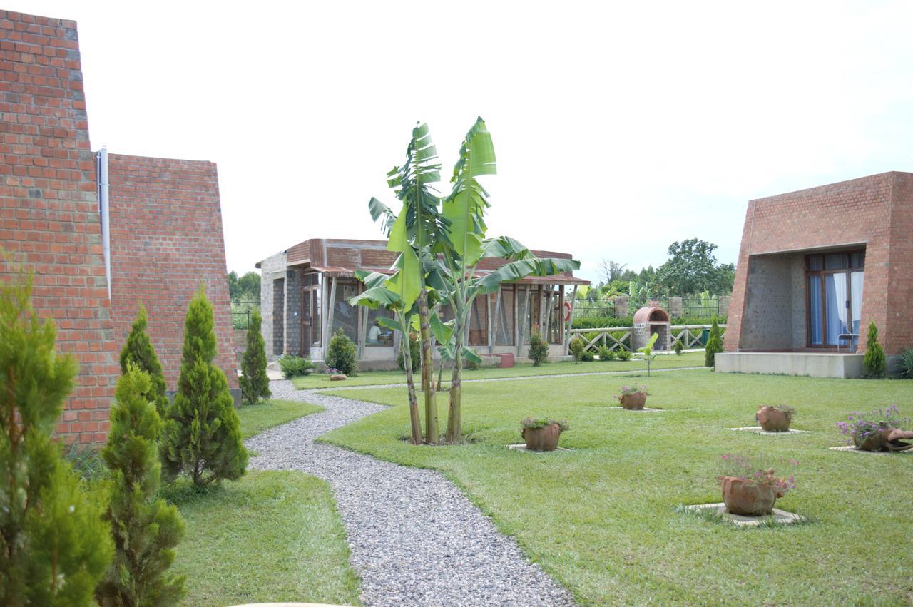 Buvi Lodge Limited Entebbe Ngoại thất bức ảnh
